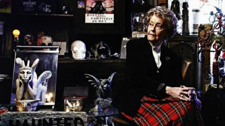 V.18.vi Troisième Secret de Fatima – Exorcistes